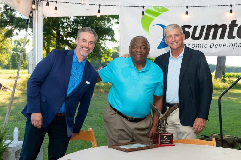 Earl Wilson Honored with American Spirit, Global Edge Award image